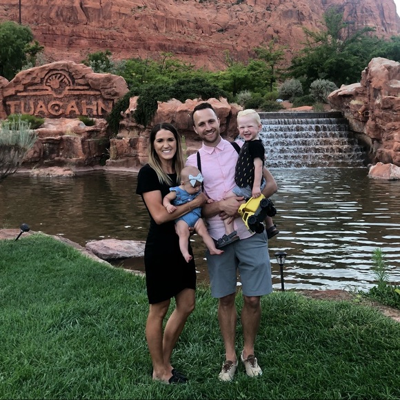 Meet your Posher, Megan - Picture 2 of 8